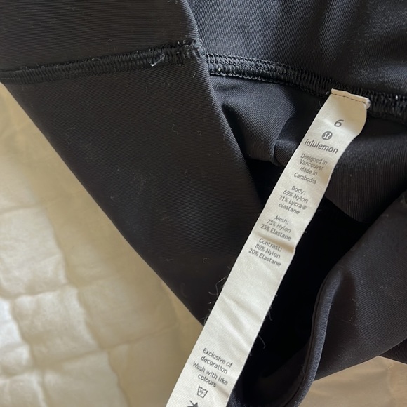 Lululemon crop leggings. - Picture 6 of 6